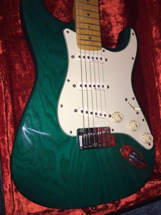 1999 Fender American Deluxe Stratocaster In Rare Ocean Turquoise - Ex.  Cond